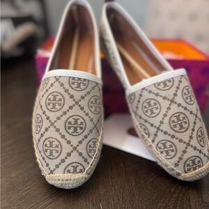 T MONOGRAM ESPADRILLE new never used size 8.